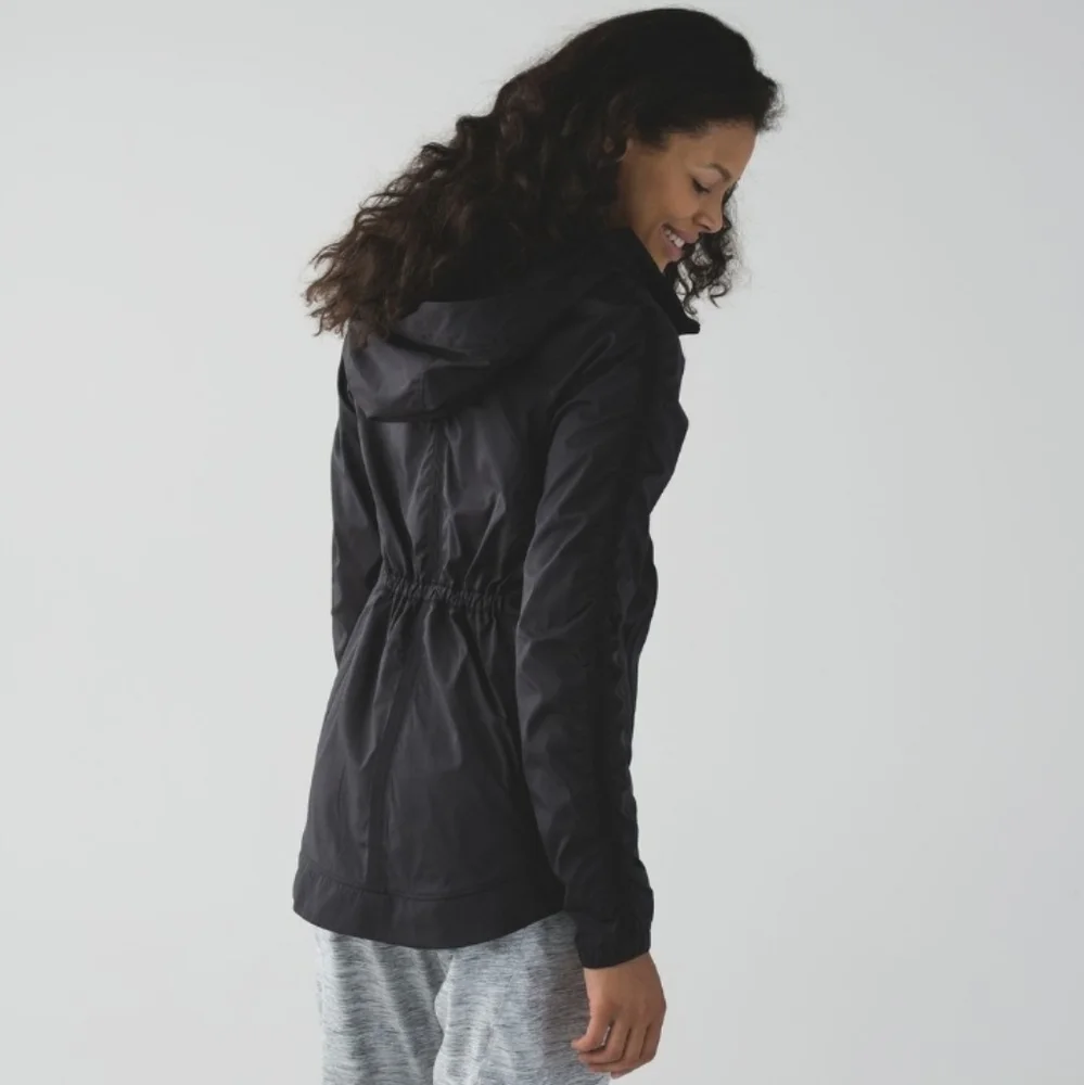 Lululemon Gather And Sprint Jacket Black
